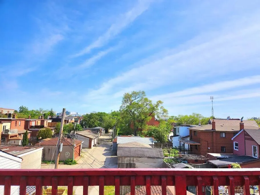 Economical Double Room By Lowcostplace D O T Com Toronto Homestay