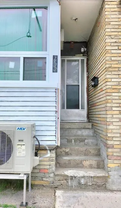 Homestay Economical Double Room By Lowcostplace D O T Com Toronto Canada